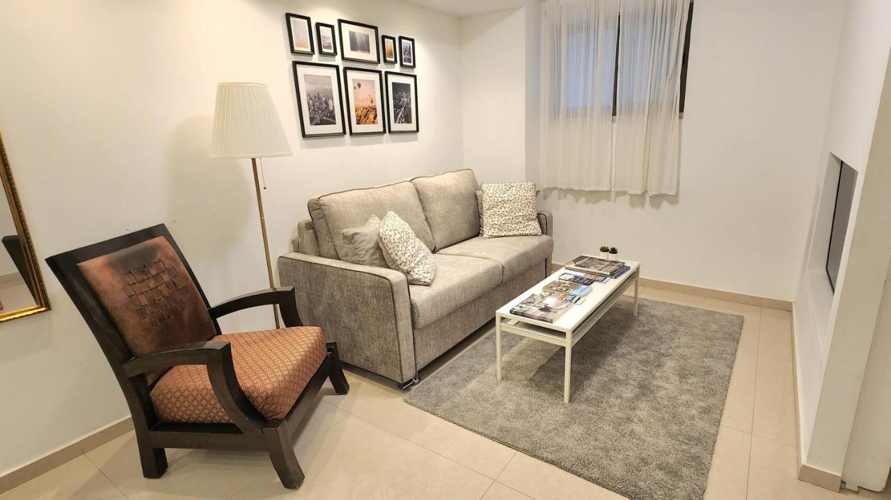 Modern Home In The Heart Of Nachlaot Jerusalén Exterior foto